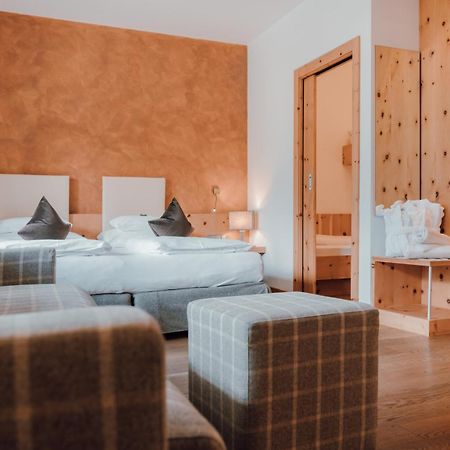Residence Hotel Alpinum Campo Tures Bagian luar foto