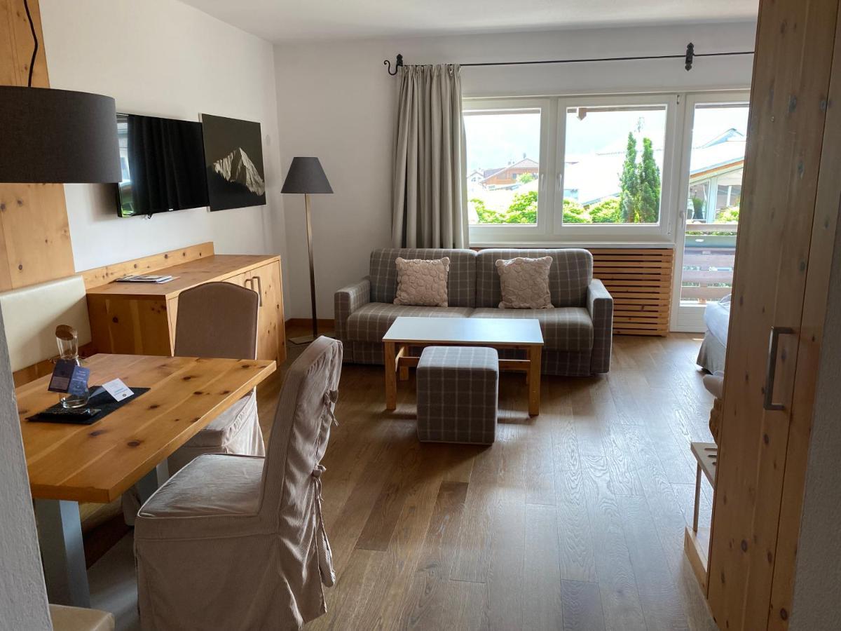 Residence Hotel Alpinum Campo Tures Bagian luar foto