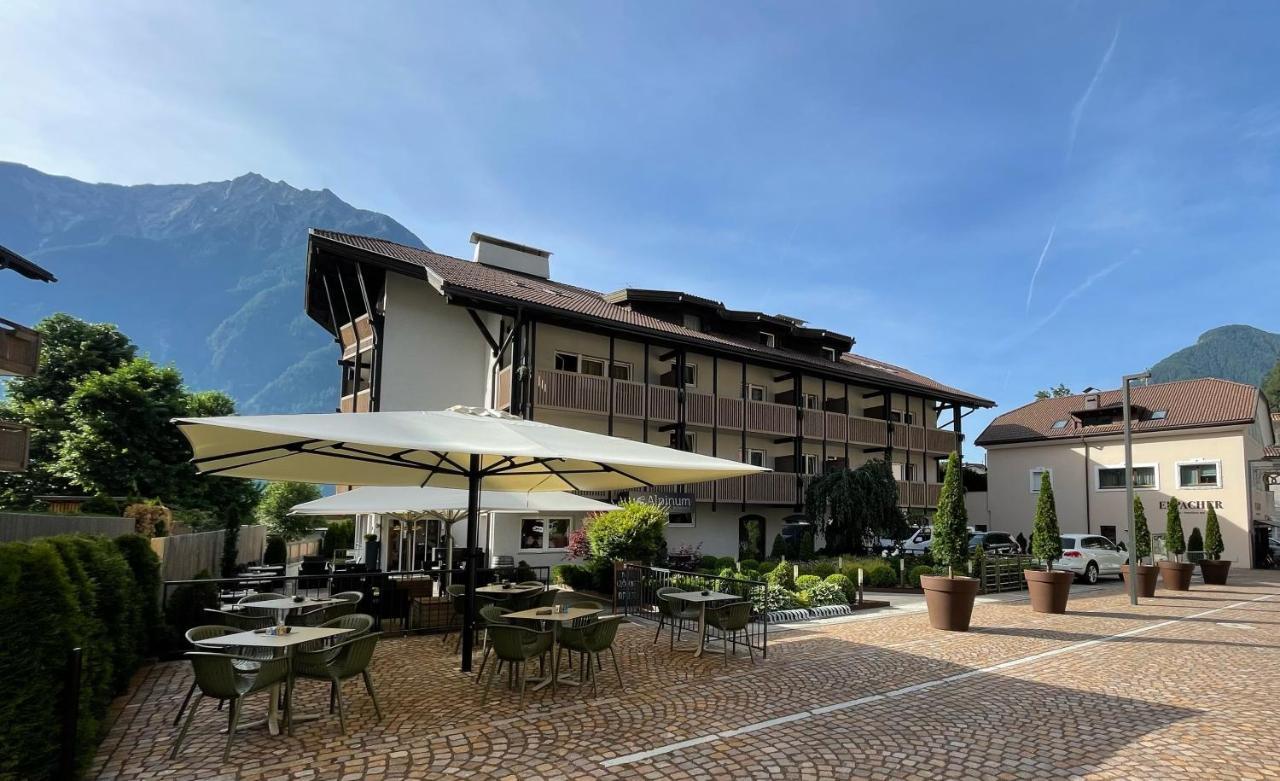 Residence Hotel Alpinum Campo Tures Bagian luar foto
