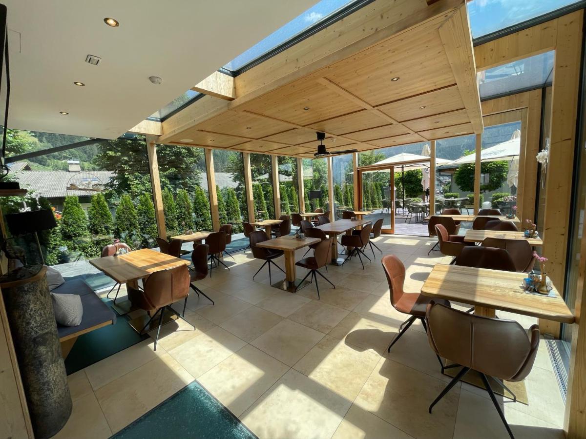 Residence Hotel Alpinum Campo Tures Bagian luar foto