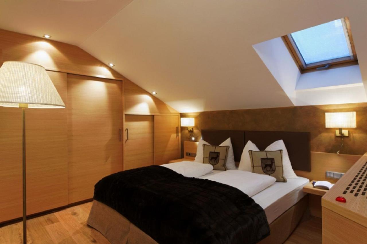 Residence Hotel Alpinum Campo Tures Bagian luar foto