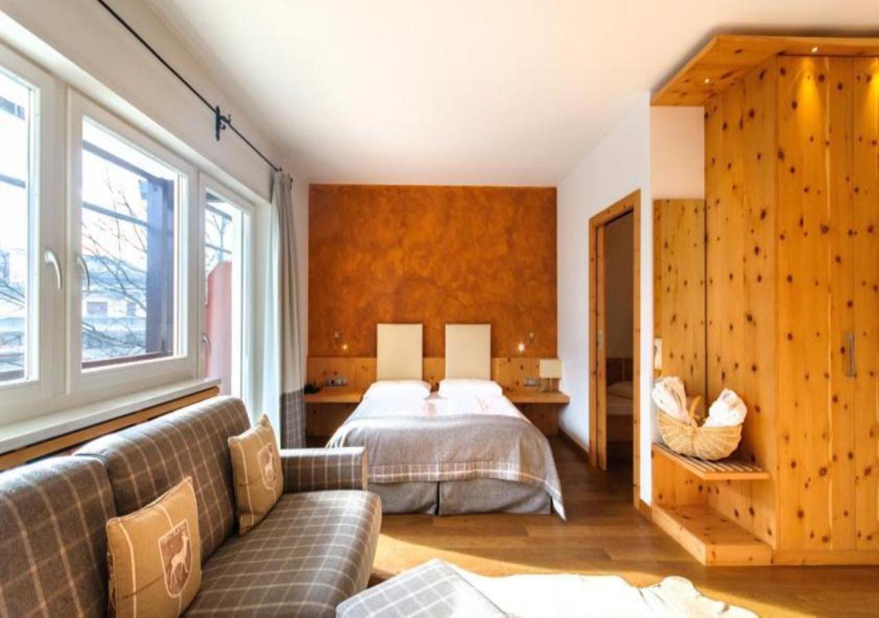 Residence Hotel Alpinum Campo Tures Bagian luar foto
