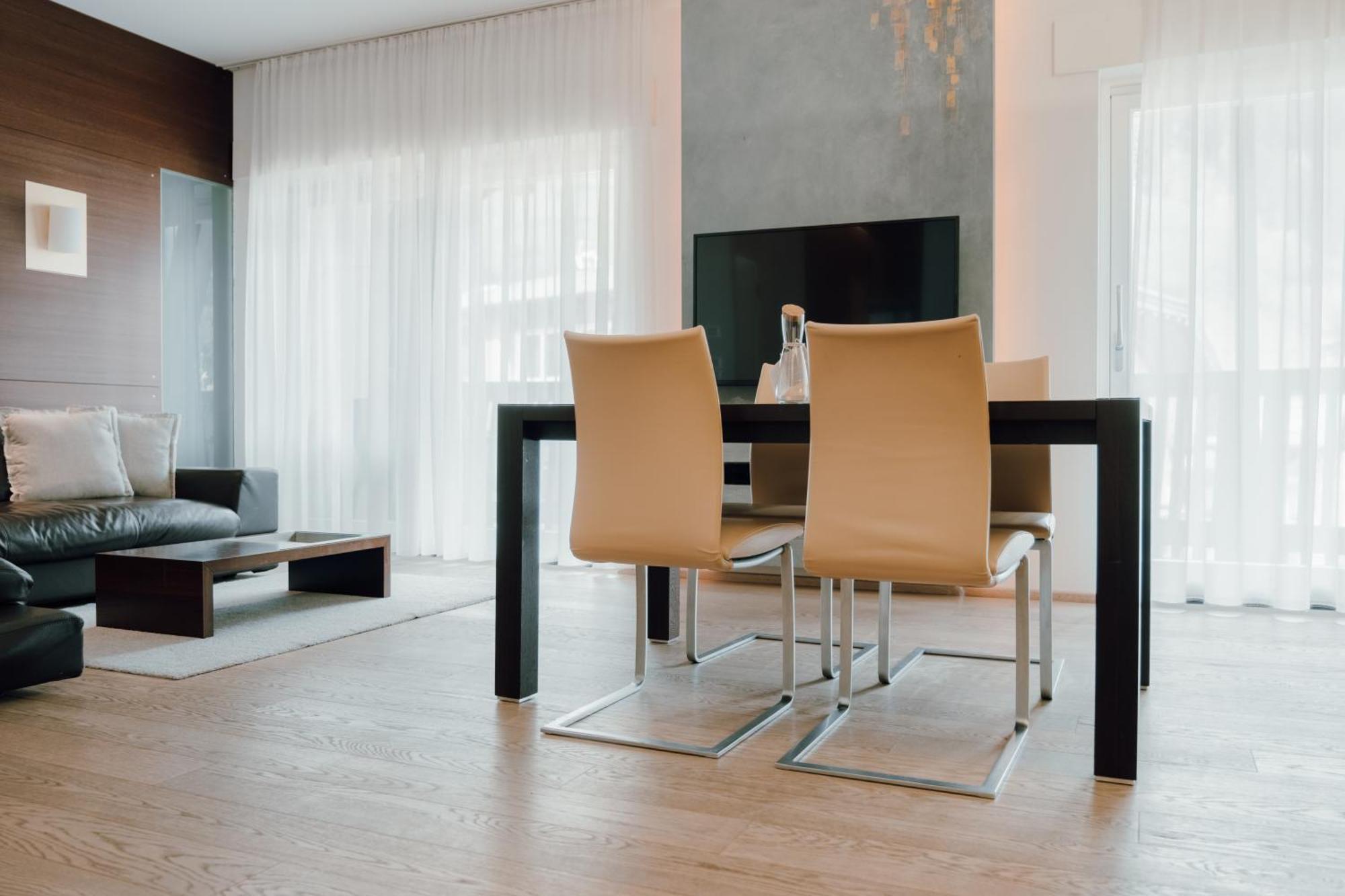 Residence Hotel Alpinum Campo Tures Bagian luar foto